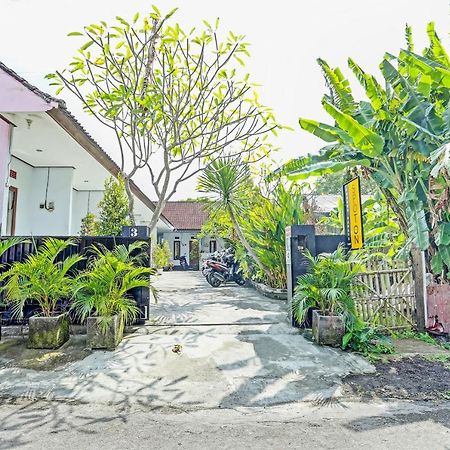 Spot On 91197 Pondok Rahayu Hotel เกอโรโบกัน ภายนอก รูปภาพ