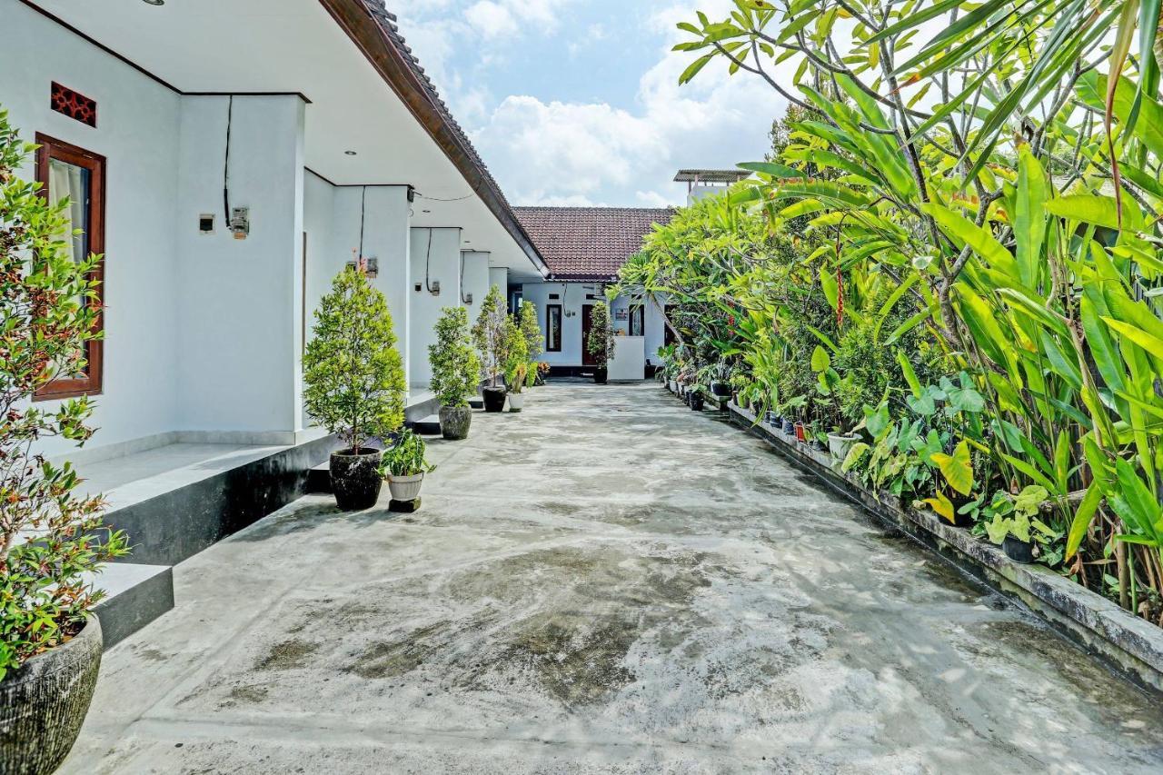Spot On 91197 Pondok Rahayu Hotel เกอโรโบกัน ภายนอก รูปภาพ